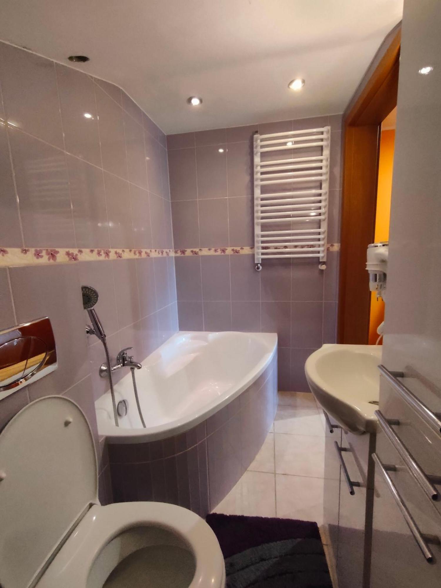Goscinne Szuber Homestay *